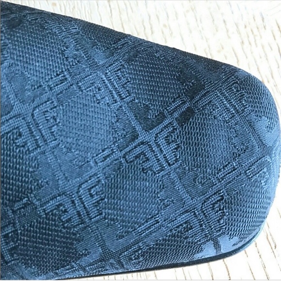 Salvatore Ferragamo Mary Jane Style Shoes
Size 11 excellent condition - Picture 3 of 6